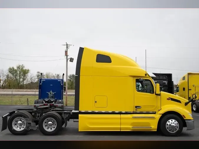 2023 PETERBILT 579