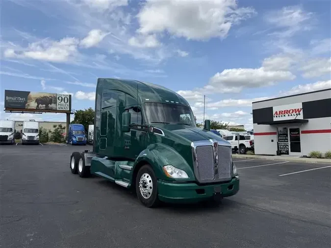 2022 KENWORTH T680