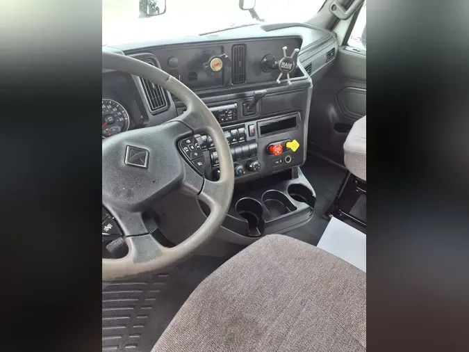 2019 NAVISTAR INTERNATIONAL LT625 DAYCAB T/A92e22df10d2d3f8a4a203b6c1c969095