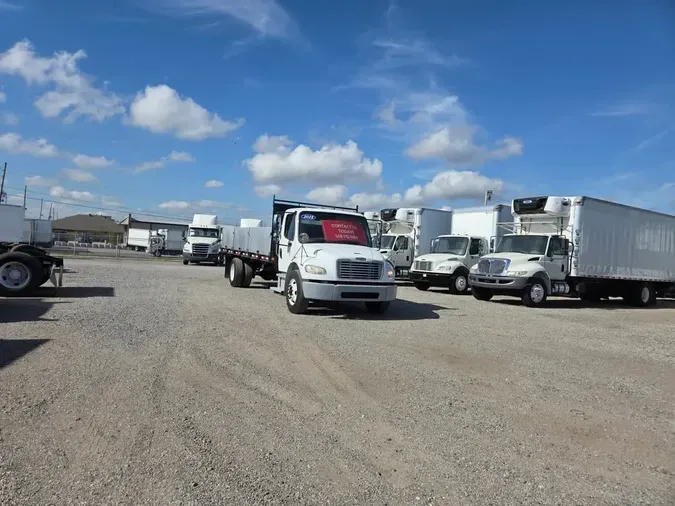 2019 FREIGHTLINER/MERCEDES M2 106