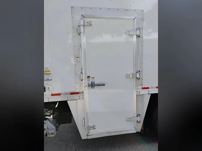 2020 Peterbilt 337