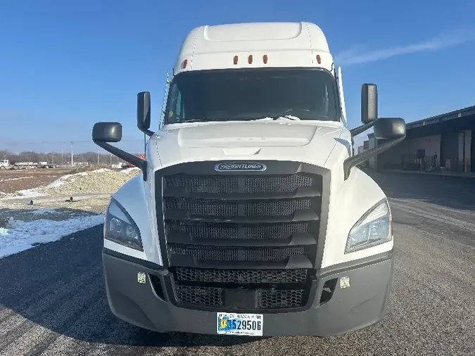 2020 Freightliner T12664ST