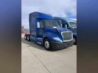 2022 INTERNATIONAL LT