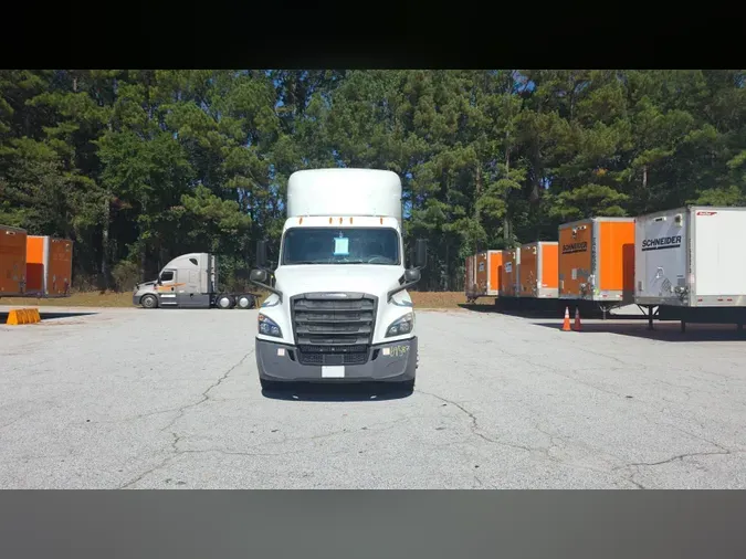 2019 Freightliner Cascadia 12692f1bf4a6218b1fc59568396d46edd53