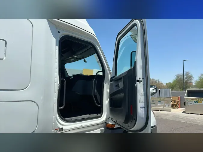 2020 Freightliner Cascadia