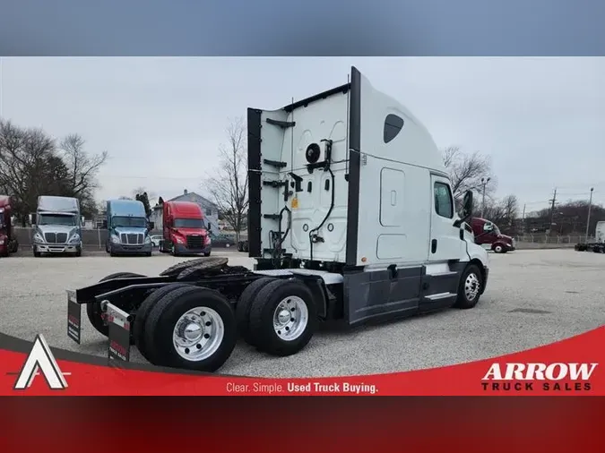 2020 FREIGHTLINER CA126