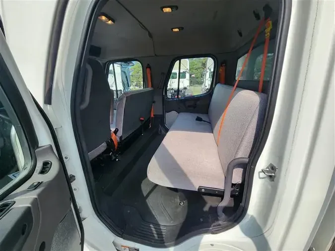 2020 FREIGHTLINER M2-106