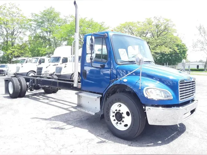 2019 FREIGHTLINER M2 106