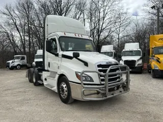 2020 Freightliner T12664ST