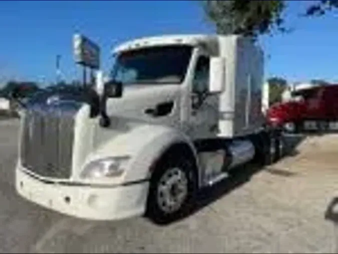 2022 Peterbilt 57992fa55cb80ada990ae2165c24de79644
