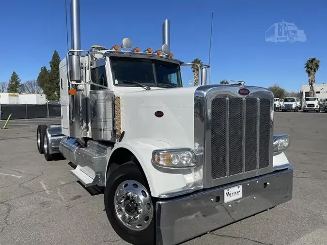 2016 PETERBILT 389