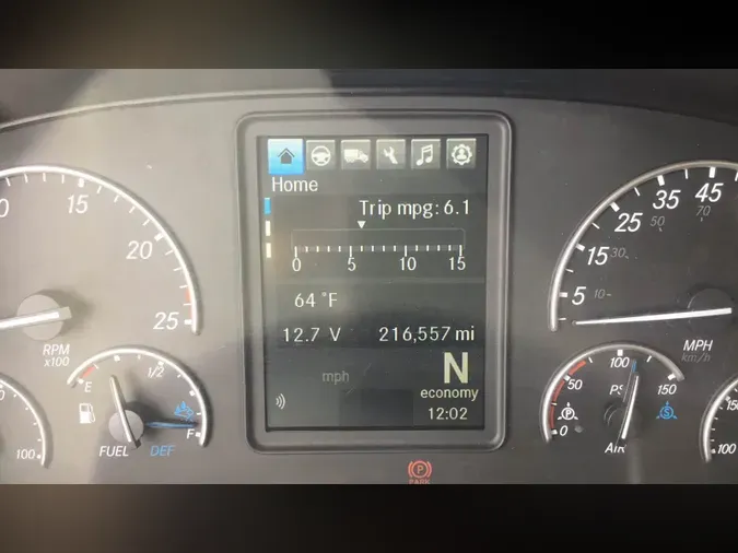 2021 Freightliner Cascadia 126