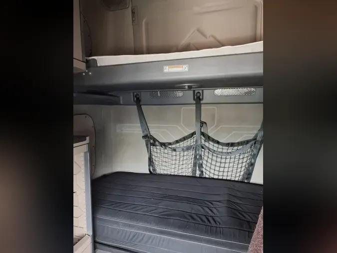 2020 FREIGHTLINER CASCADIA 125