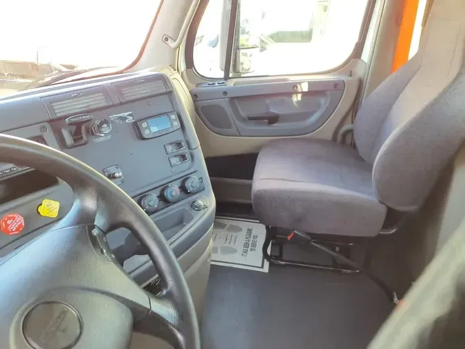 2019 FREIGHTLINER/MERCEDES CASCADIA 125