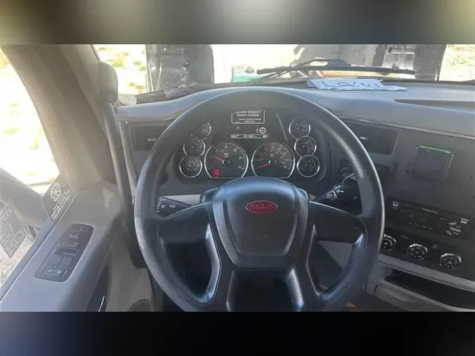 2020 PETERBILT 579