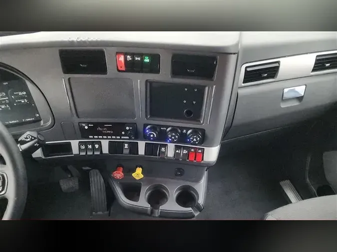 2022 KENWORTH T680