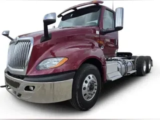 2021 International LT625
