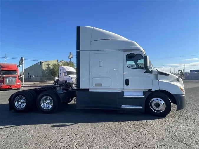 2020 FREIGHTLINER CA116