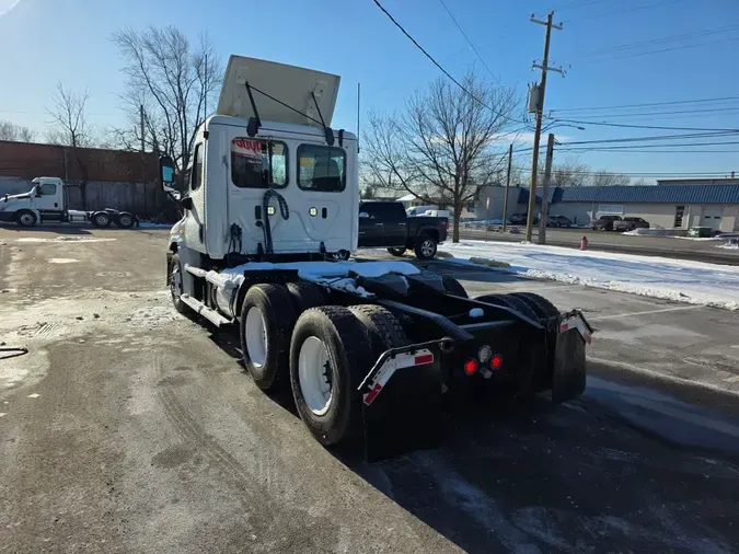 2018 FREIGHTLINER/MERCEDES CASCADIA 125