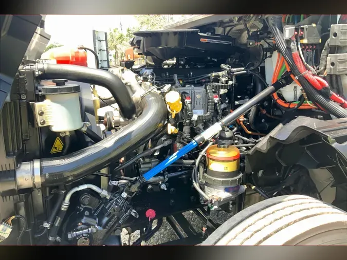 2019 INT LT625 6x4
