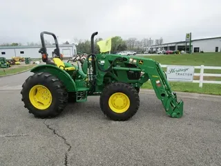 2017 John Deere 5075E