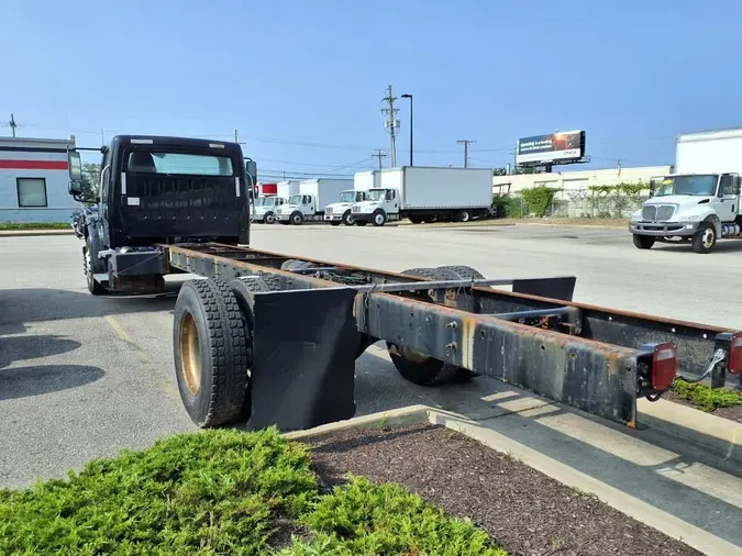 2019 FREIGHTLINER M2 106