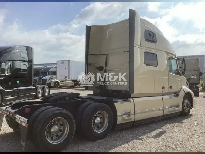 2023 VOLVO VNL64T860