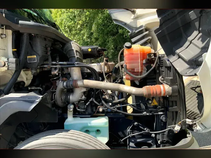 2019 INT LT625 6x4