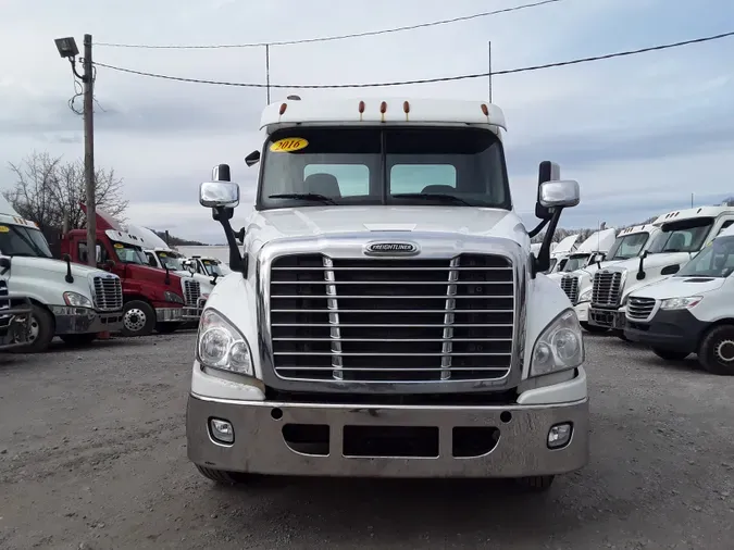 2016 FREIGHTLINER/MERCEDES CASCADIA 125