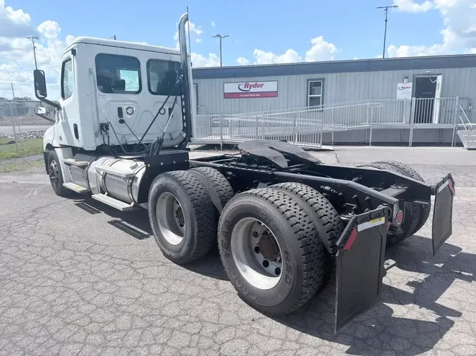 2019 FREIGHTLINER/MERCEDES NEW CASCADIA PX12664933bed1a39a36638bc39ee158f90f9d6