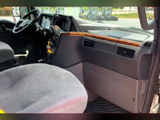 2021 INT LT625 6x4