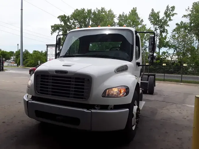 2020 FREIGHTLINER/MERCEDES M2 106934340c6e3a4f5bafe9e25e04b294d87