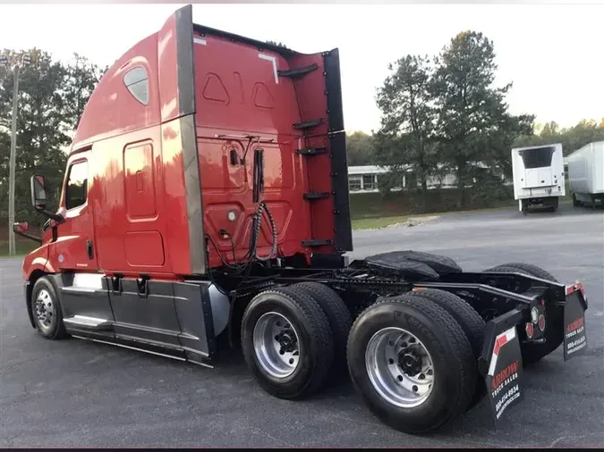 2020 FREIGHTLINER CASCADIA