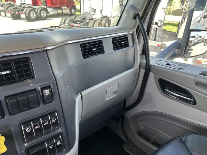 2020 Peterbilt 579
