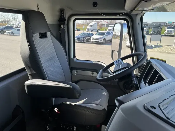 2026 MACK GR64F9350f93ae4829673658b44f9696a89e6