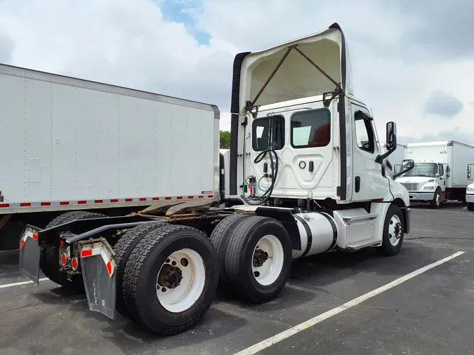 2020 FREIGHTLINER/MERCEDES NEW CASCADIA PX12664