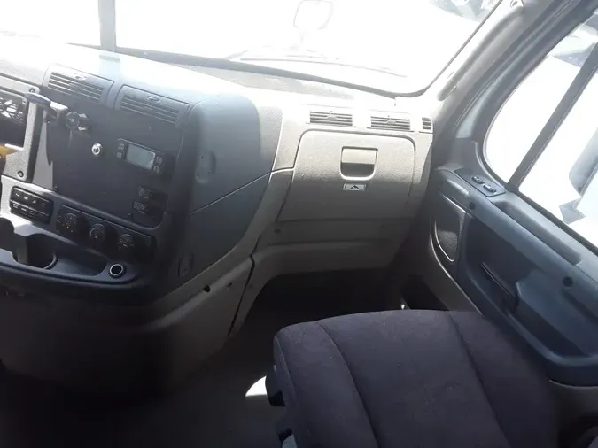 2019 FREIGHTLINER CASCADIA 125