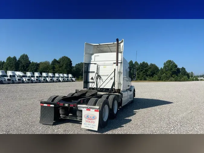 2016 Volvo VNL 740