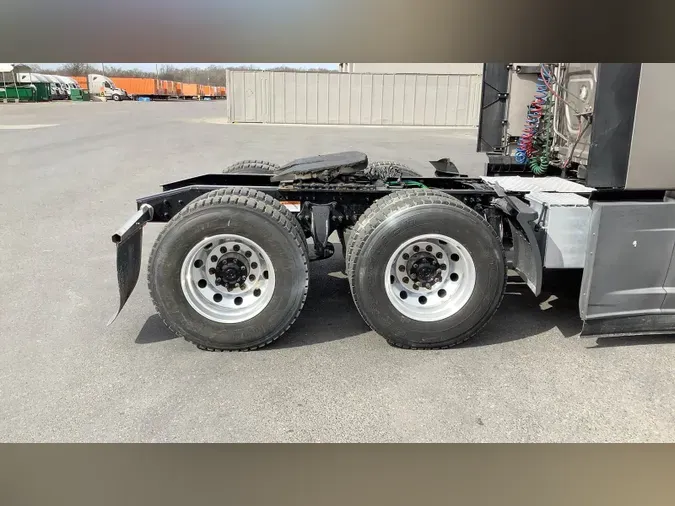 2022 Freightliner Cascadia 126