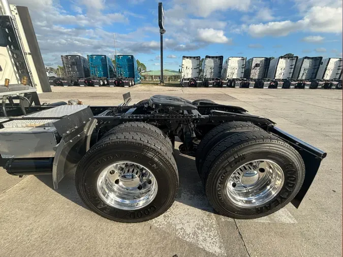 2022 Freightliner Cascadia 126