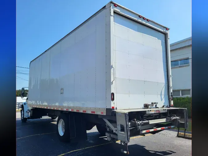 2018 FREIGHTLINER M2 106
