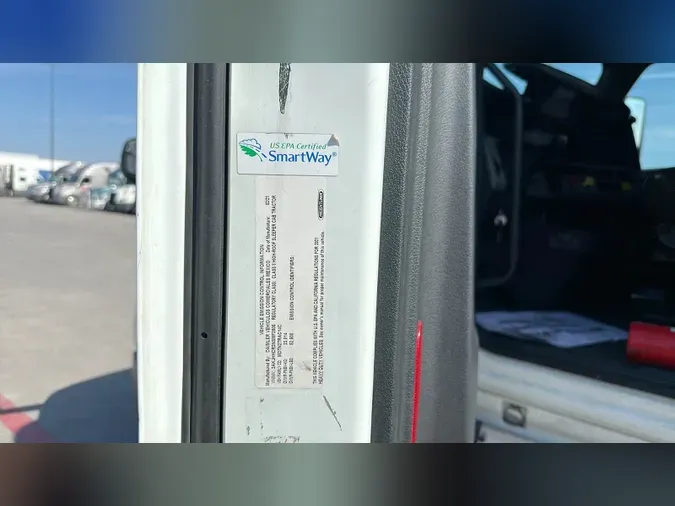 2022 Freightliner Cascadia 126