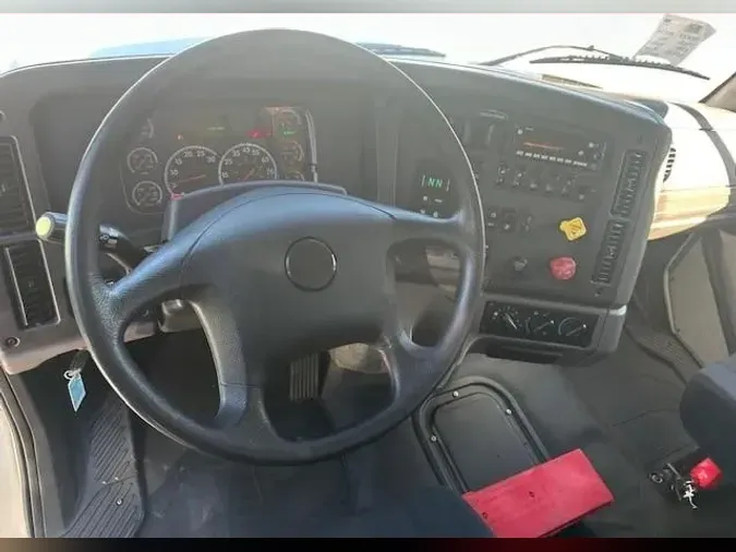 2023 Freightliner Business Class M2 112