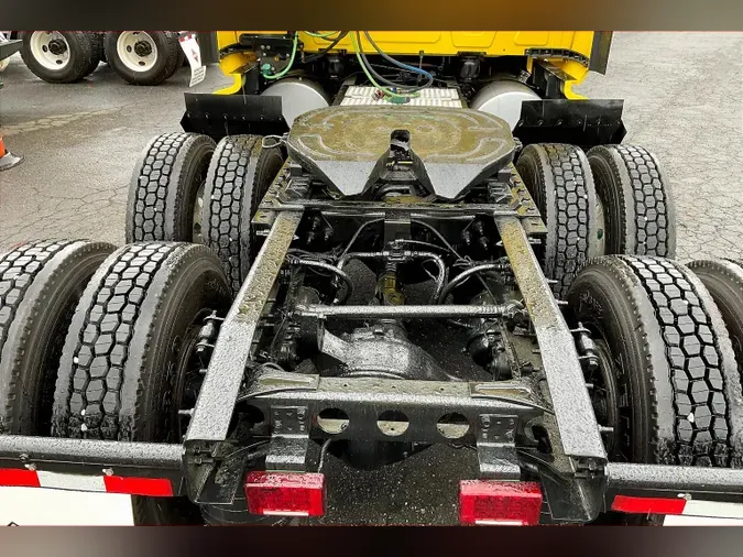 2021 INT LT625 6x4