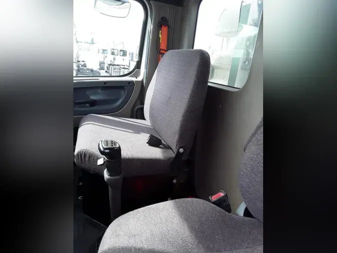 2018 FREIGHTLINER/MERCEDES CASCADIA 125