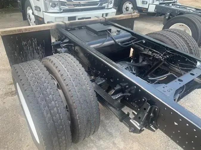 2020 Isuzu NPR-HD