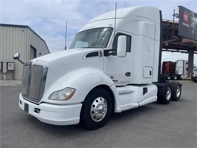 2018 KENWORTH T68093654ab03b39ea0f77c3d1b3cd1a5b49