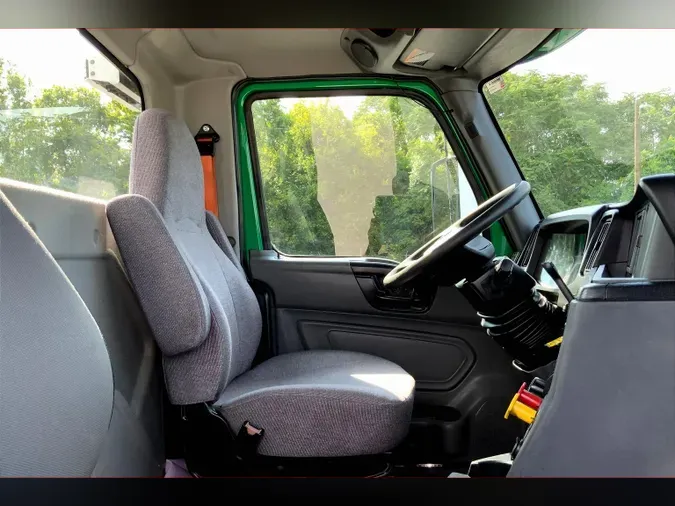 2020 INT LT625 6x4