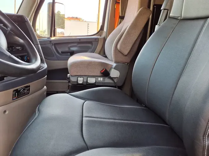 2019 FREIGHTLINER CASCADIA 125