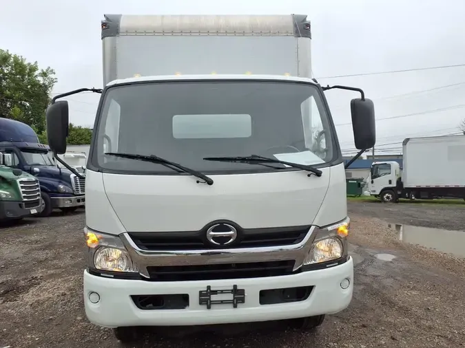2018 HINO HINO 195